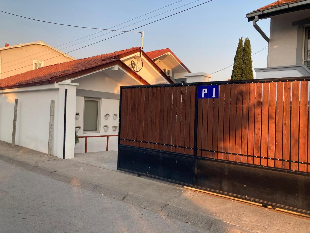 Tiki Apartments Gevgelija Esterno foto
