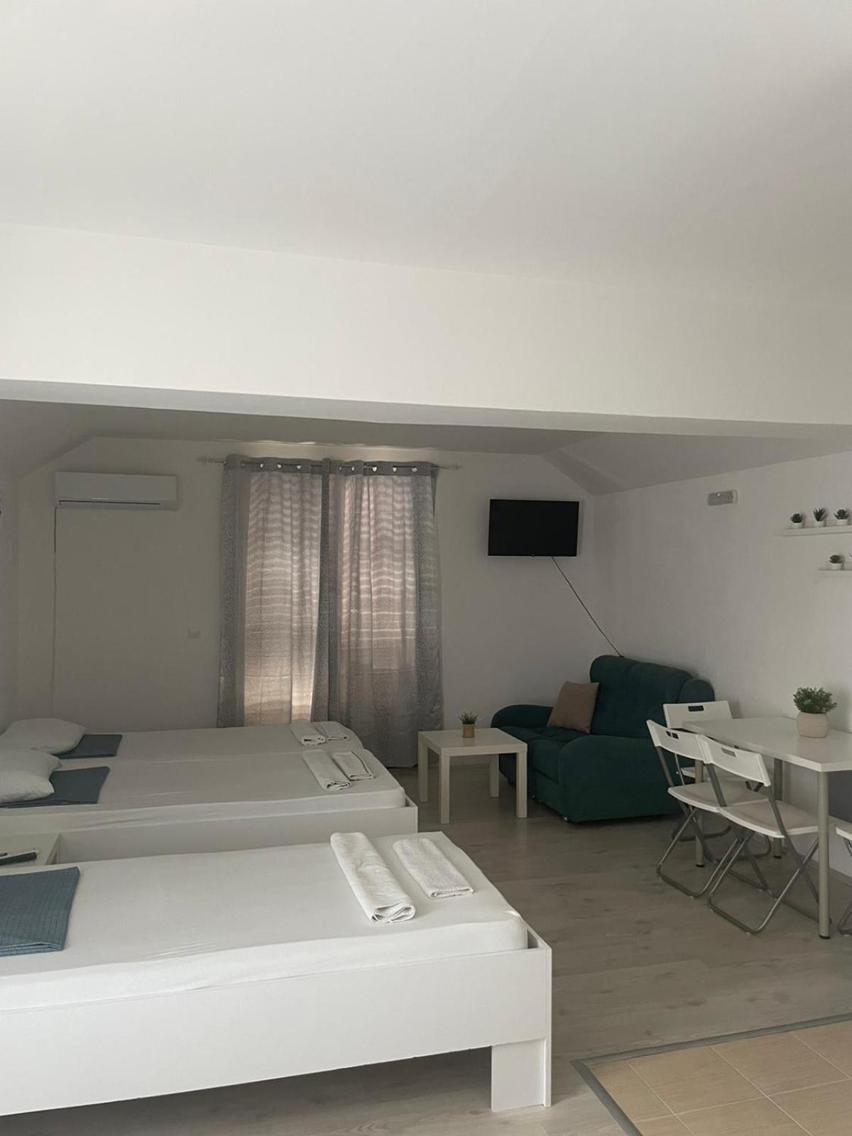Tiki Apartments Gevgelija Esterno foto