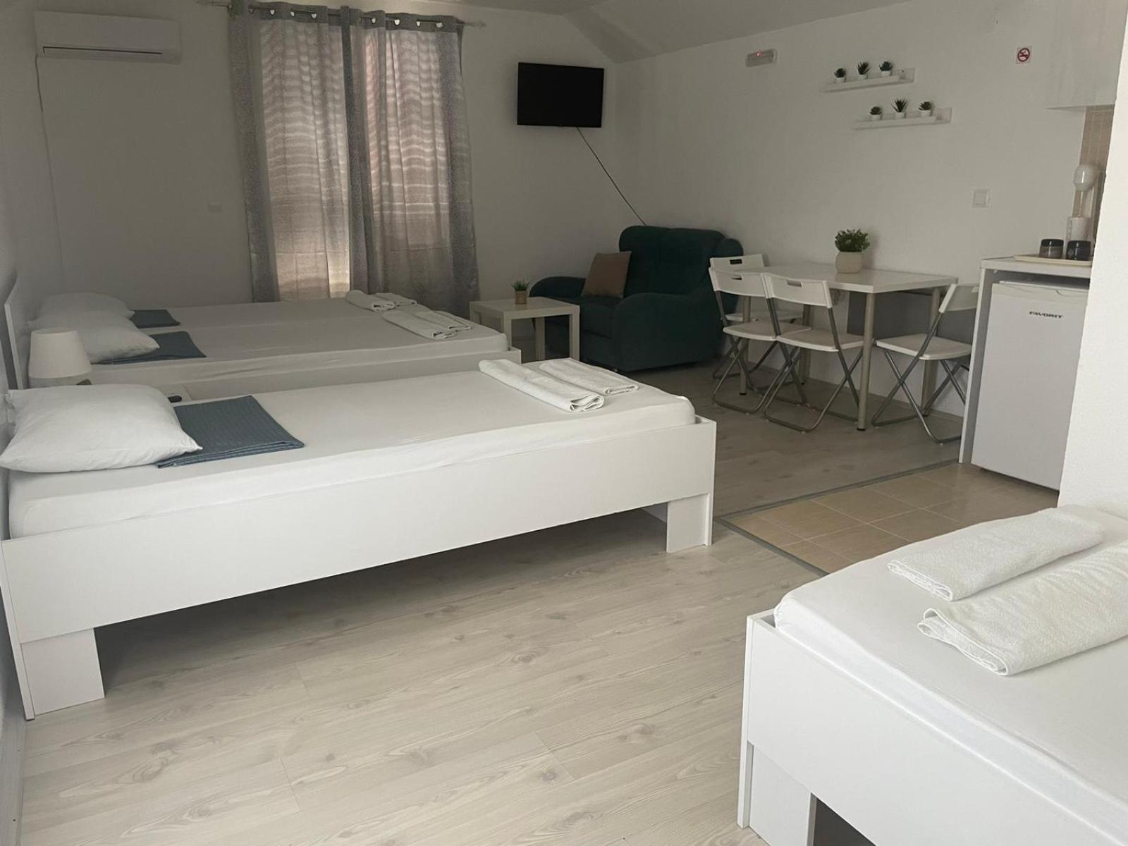 Tiki Apartments Gevgelija Esterno foto
